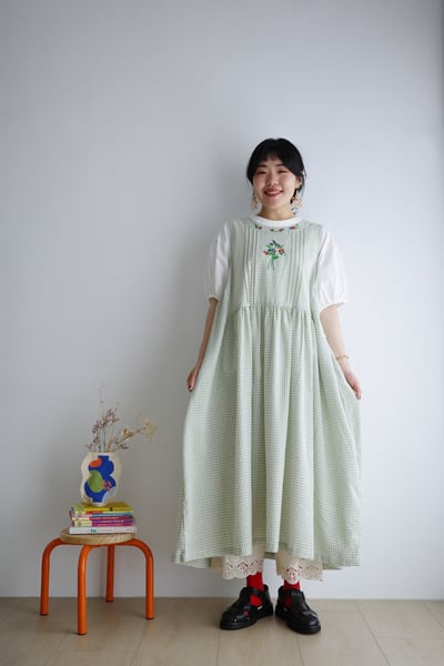 𓏭拼接袖口繫帶小鵝刺繡2way上衣8