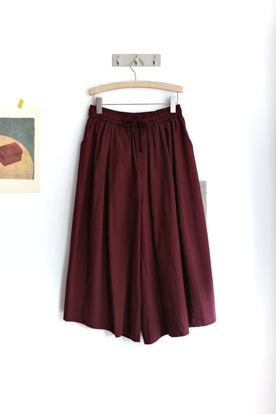 𓏭立體拼接剪裁壓摺寬褲17