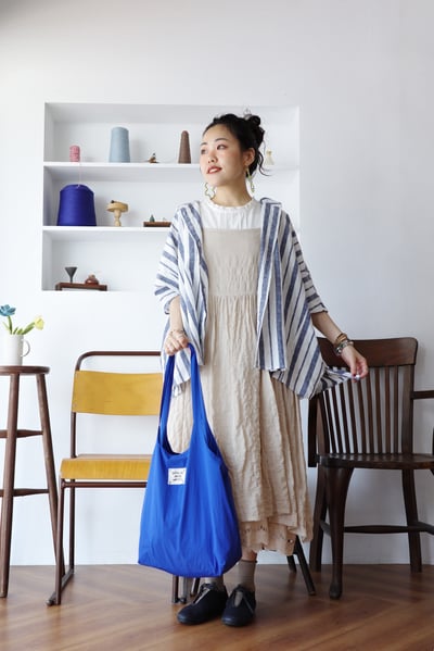 波點緹花直紋鬆身襯衫3