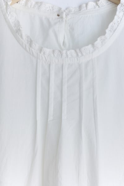 木耳花邊領鏤空雕花背心洋裝襯裙19