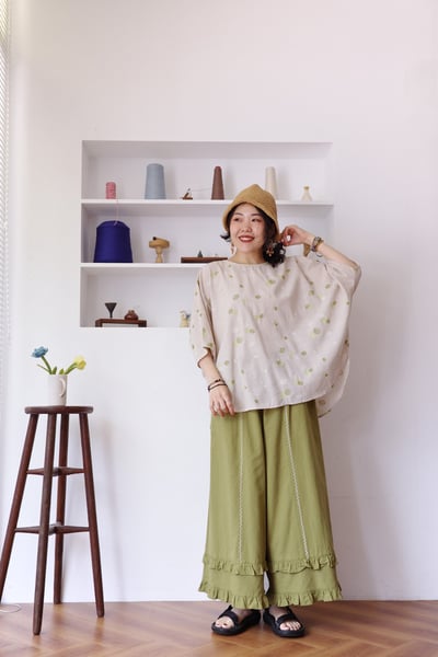 木漏日小織點刺繡鬆身上衣2