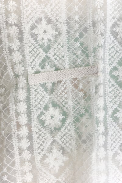 菱格圖紋透紗刺繡Ｖ領背心21