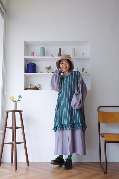 𓏭木耳邊拼接下擺鬆身直紋長背心2