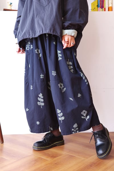 𓏭不對稱口袋拼接花柄氣球褲14