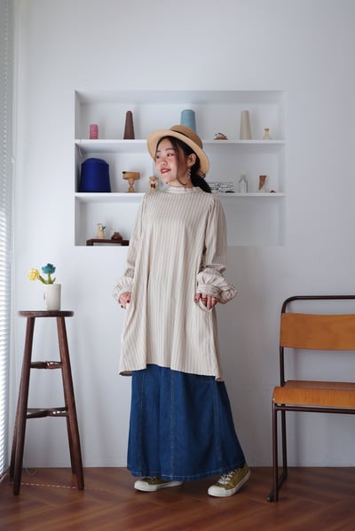 𓏭份量感優雅抓摺袖直紋緹花上衣10