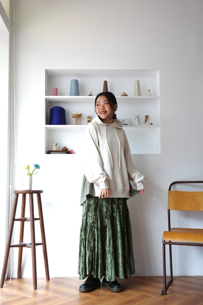 𓏭兩側拼接可調腰身連帽上衣8