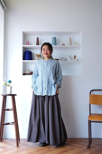 𓏭小花柄刺繡直紋泡泡格襯衫15