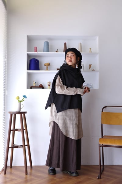 𓏭小布標開衩下擺鬆身連帽背心6