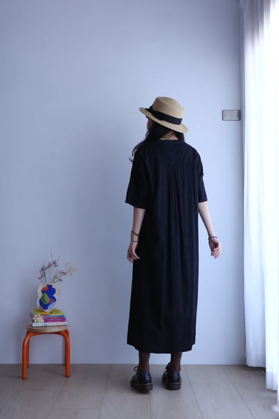 𓏭細緻提花修身剪裁Ｖ領洋裝16