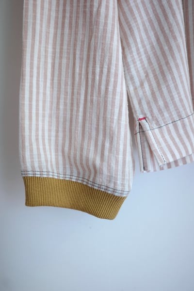 𓏭羅紋拼接小蘑菇別針上衣22