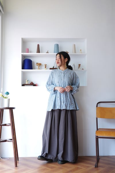 𓏭小花柄刺繡直紋泡泡格襯衫17