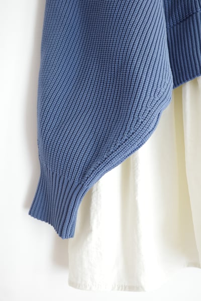 𓏭拼接下擺澎袖針織外罩上衣23