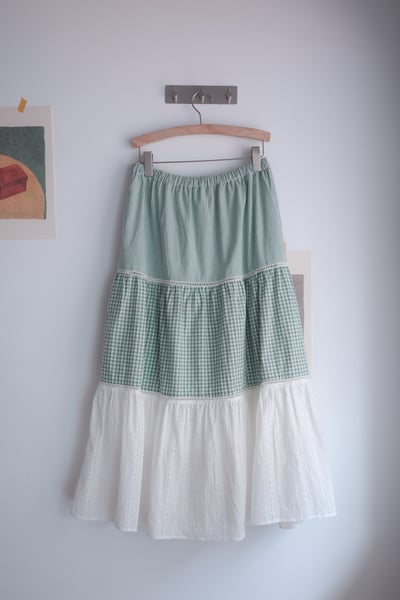 大小格紋蕾絲拼接層次半身裙10