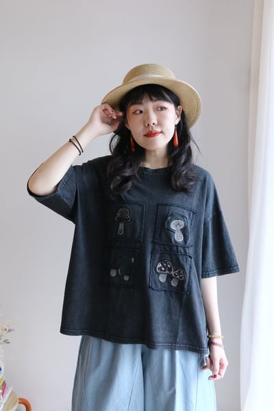 𓏭小蘑菇刺繡洗舊Ｔ8