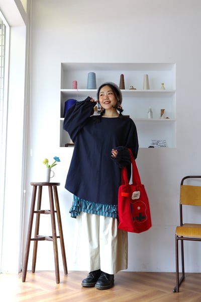 𓏭木耳邊拼接下擺鬆身直紋長背心7