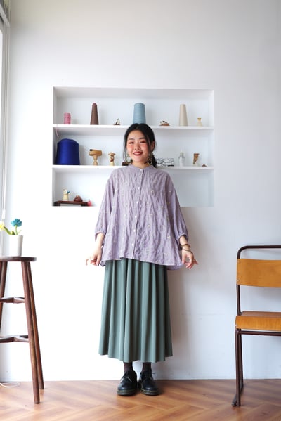 𓏭小花柄刺繡直紋泡泡格襯衫2