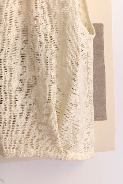 𓏭樹葉織紋下擺壓折針織背心22