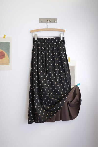 𓏭雙面穿光澤感圓裙15