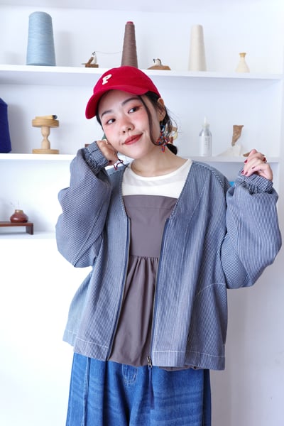 𓏭Ｖ領直紋丹寧短版外套11