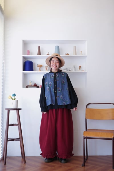 𓏭立體毛邊緹花開襟背心8