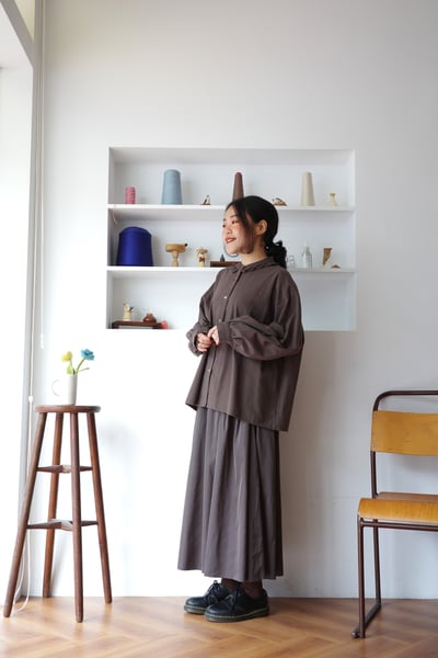 𓏭木耳抽鬚花邊拼接純色襯衫11