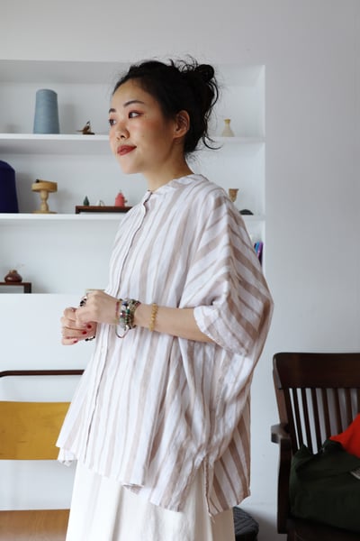 波點緹花直紋鬆身襯衫4