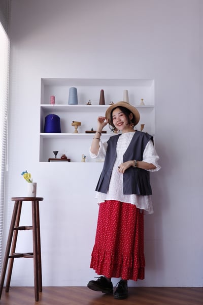 壓摺下擺蕾絲拼接西裝背心7