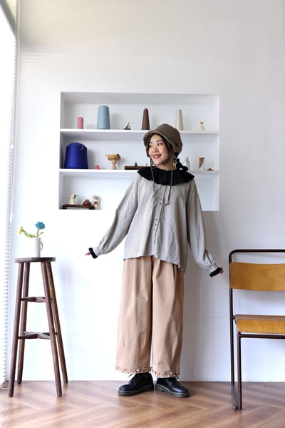 𓏭可拆式領片直紋拼接開襟上衣6