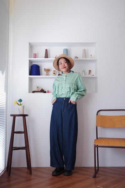 𓏭小貓刺繡直筒丹寧褲 7