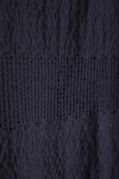 精緻鏤空花朵刺繡繫帶開扣背心12