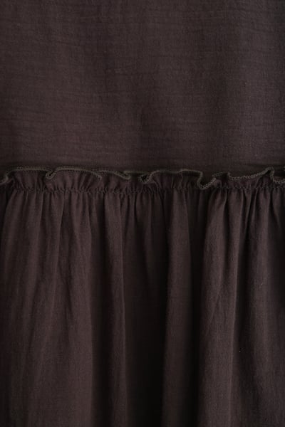 𓏭輕飄飄Ｖ領繫帶抓摺澎袖上衣24