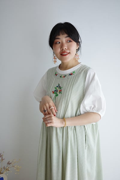 𓏭拼接袖口繫帶小鵝刺繡2way上衣5