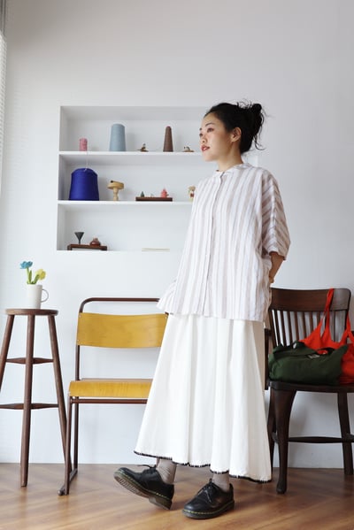 波點緹花直紋鬆身襯衫6