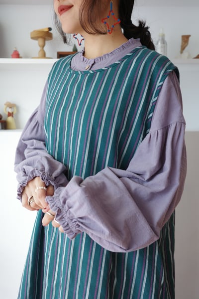 𓏭木耳邊拼接下擺鬆身直紋長背心12