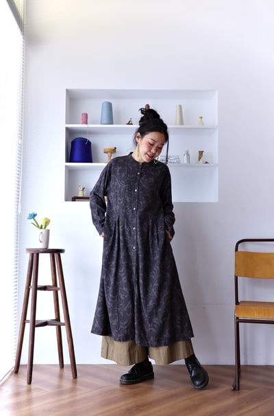 𓏭腰際打褶花草印花洋裝15