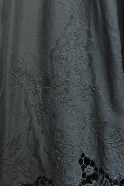 木耳花邊領鏤空雕花背心洋裝襯裙20