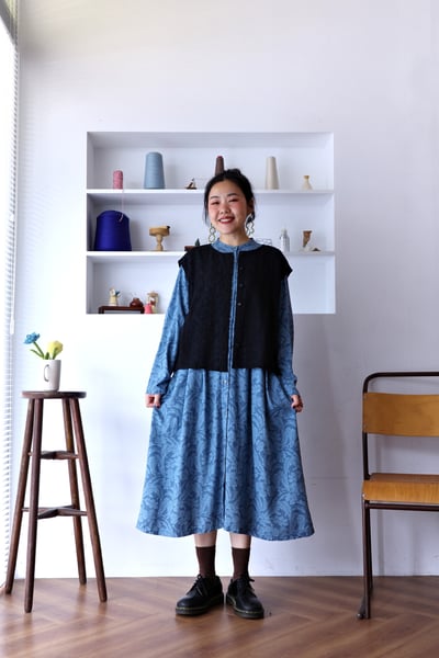 𓏭腰際打褶花草印花洋裝12