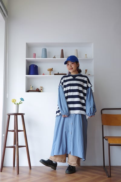 𓏭木耳立領空氣袖純色洋裝8