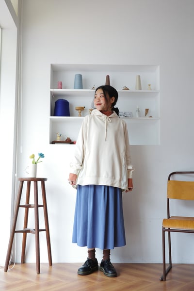 𓏭兩側拼接可調腰身連帽上衣9