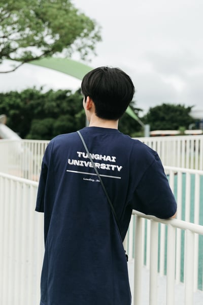 THU 科幻短Ｔ－深藍1