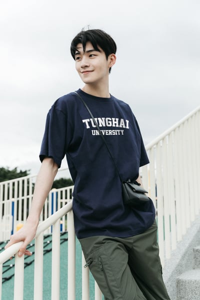 THU 學院短Ｔ－深藍2