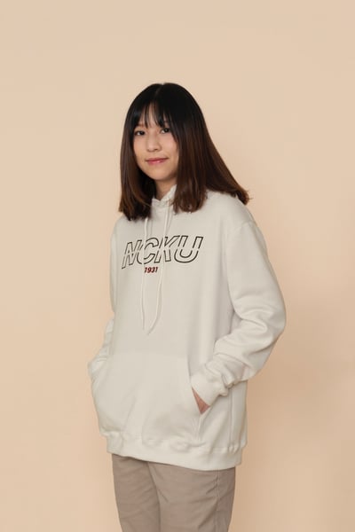 NCKU 大字款帽Ｔ－米色1