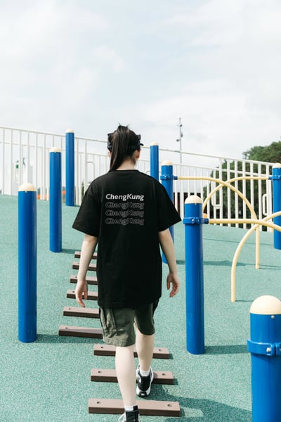 NCKU 設計短Ｔ－黑色2