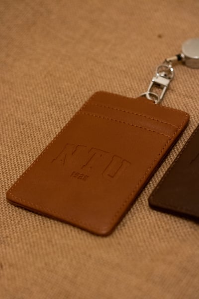 NTU 伸縮證件卡套3