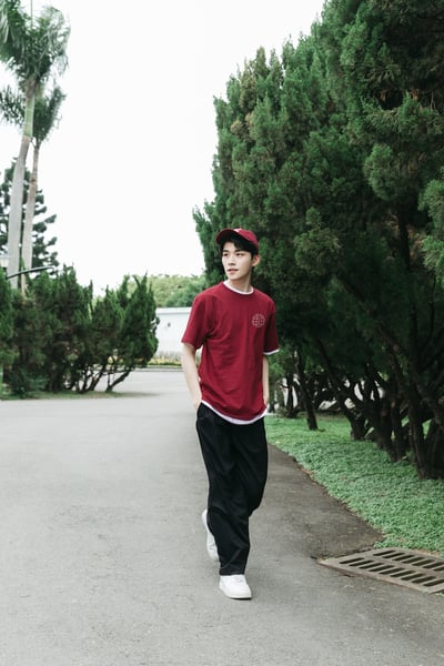 CCU 設計短Ｔ－酒紅色3