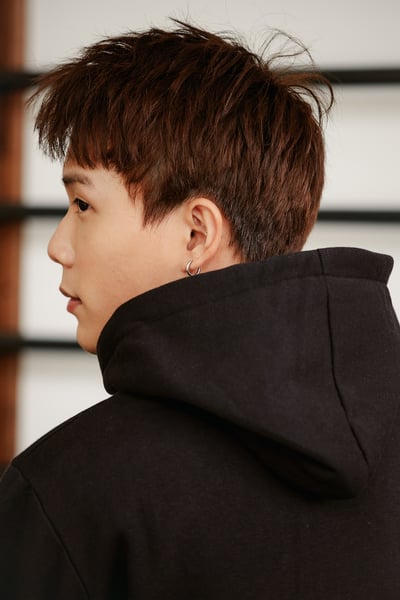 THU 2020 連帽外套3