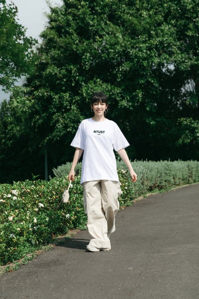 NTUST 設計短Ｔ－白色 Ｓ3