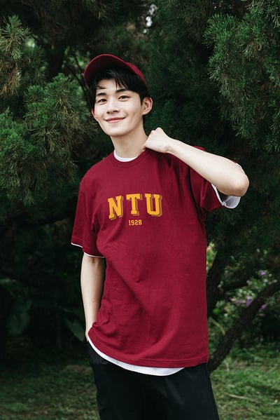 NTU 經典短Ｔ－酒紅色Ｓ號1