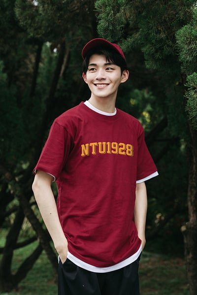 NTU 設計短Ｔ－酒紅色Ｓ、Ｍ號1