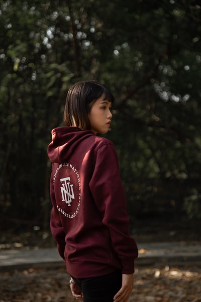 NTU 隊徽款帽Ｔ－酒紅Ｓ號1